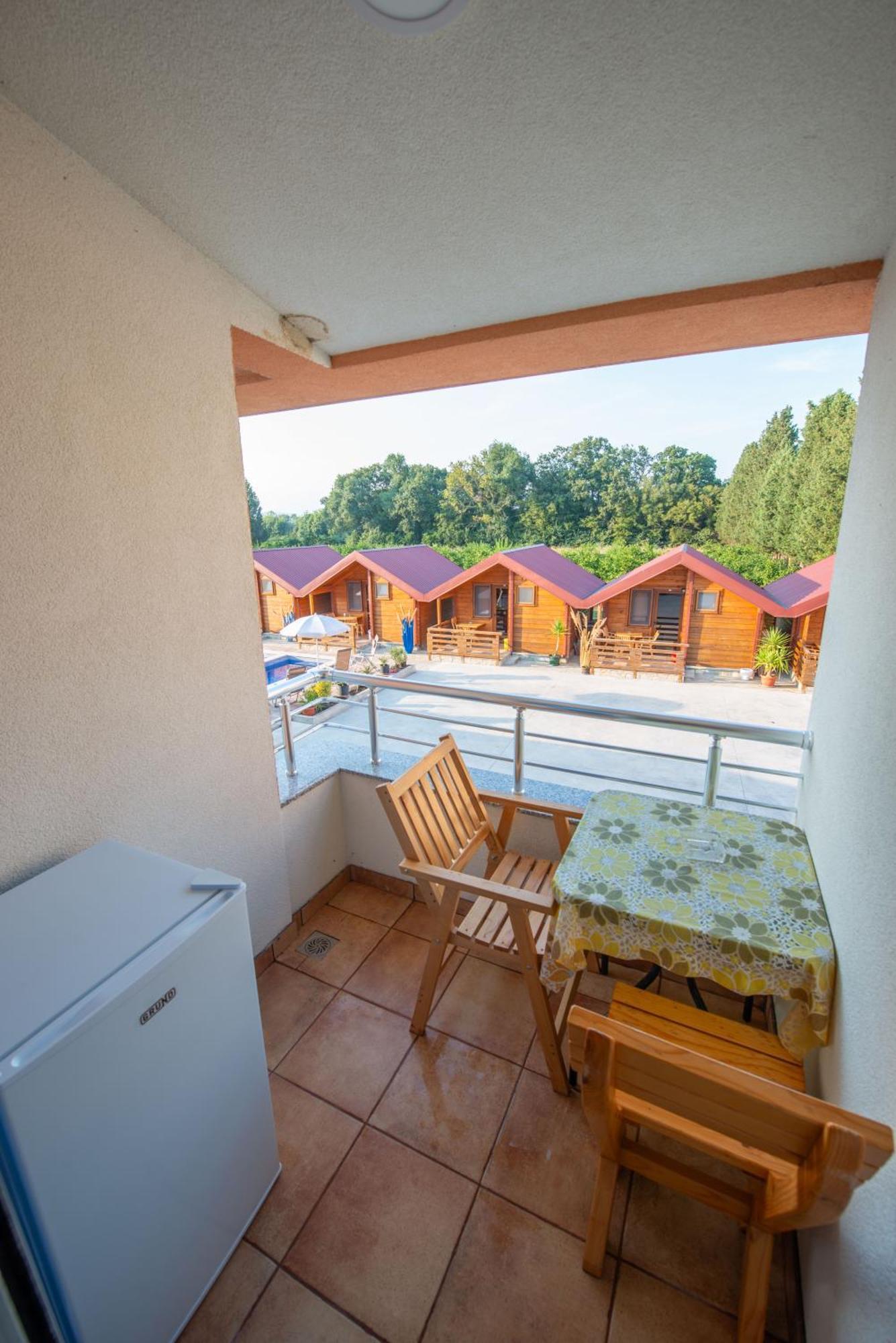 אולסינץ' Apartments And Bungalow Casa Palma מראה חיצוני תמונה